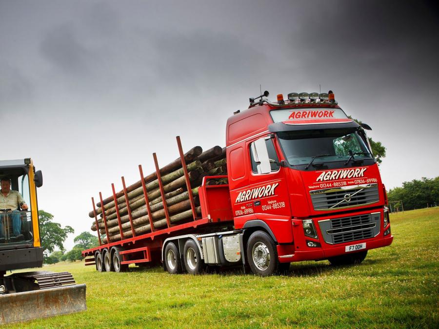  Volvo FH16 700 6x4 2008 года  (UK) (фото 2 из 2)